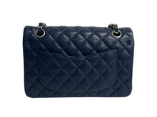Load image into Gallery viewer, 極美品 CHANEL シャネル チェーンショルダーバッグ マトラッセ23 キャビアスキン ネイビー シルバー金具 24番台 中古 4c075674
