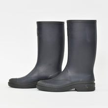 Load image into Gallery viewer, CHANEL シャネル レインブーツ ココマーク ロゴ ブラック ネイビー ラバー サイズ38 G39620B23123 美品 中古 4b010301