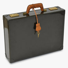 Load image into Gallery viewer, HERMES エルメス エスパスPM アタッシュケース ビジネスバッグ 150周年 500個限定 カーボン ブラック ゴールド金具 美品 中古 4b010048