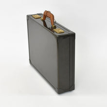 Load image into Gallery viewer, HERMES エルメス エスパスPM アタッシュケース ビジネスバッグ 150周年 500個限定 カーボン ブラック ゴールド金具 美品 中古 4b010048