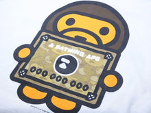 画像をギャラリービューアに読み込む, A BATHING APE アベインシングエイプ ゴールドエイプカード プリント Tシャツ ホワイト S レディース 美品 13598正規