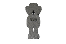 画像をギャラリービューアに読み込む, 新品同様品 KAWS カウズ ENAMEL PIN SET バッチ ピンバッチ ピン アンティーク ピンク ブラック ブルー 中古 21092