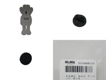 画像をギャラリービューアに読み込む, 新品同様品 KAWS カウズ ENAMEL PIN SET バッチ ピンバッチ ピン アンティーク ピンク ブラック ブルー 中古 21092