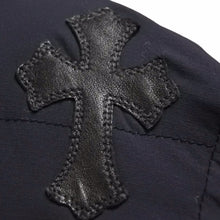 画像をギャラリービューアに読み込む, CHROME HEARTS クロムハーツ NIP &amp; TUCK ジップアップ タガージップ ブルゾン ジャケット M ブラック クロスパッチ8つ 美品 22062 正規品
