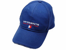 Load image into Gallery viewer, VETEMENTS ヴェトモン CAP キャップ 帽子 HAUTE COUTURE ロゴ 18ss ネイビー フリーサイズ 中古 26070 正規品