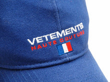 Load image into Gallery viewer, VETEMENTS ヴェトモン CAP キャップ 帽子 HAUTE COUTURE ロゴ 18ss ネイビー フリーサイズ 中古 26070 正規品