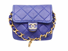 CHANEL シャネル ヴィンテージ ミニミニマトラッセ ポーチ ラムスキン ブルー ゴールド金具 中古 N27272