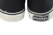 画像をギャラリービューアに読み込む, CHANEL シャネル ハイカットスニーカー ココマーク フラット ブラック ホワイト 36 シルバー金具 左ココマーク欠品 良品 中古 28492