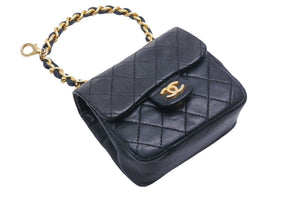 CHANEL シャネル ミニミニマトラッセ ベルト ポーチ レザー ブラック ラムスキン 美品 中古 29008