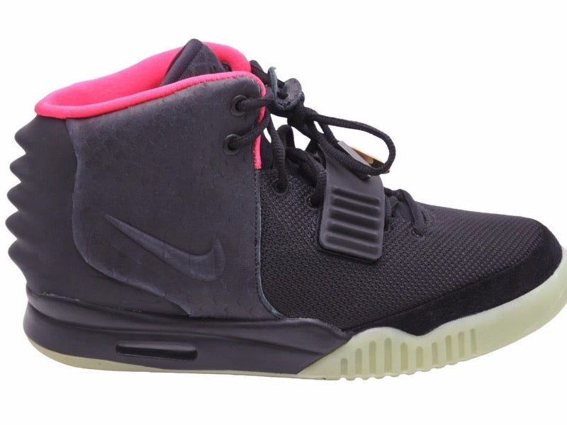 未使用・黒タグ付き NIKE ナイキ AIR YEEZY 2 エアーイージー ソーラーレッド 508214-006 ブラック スニーカー 30346