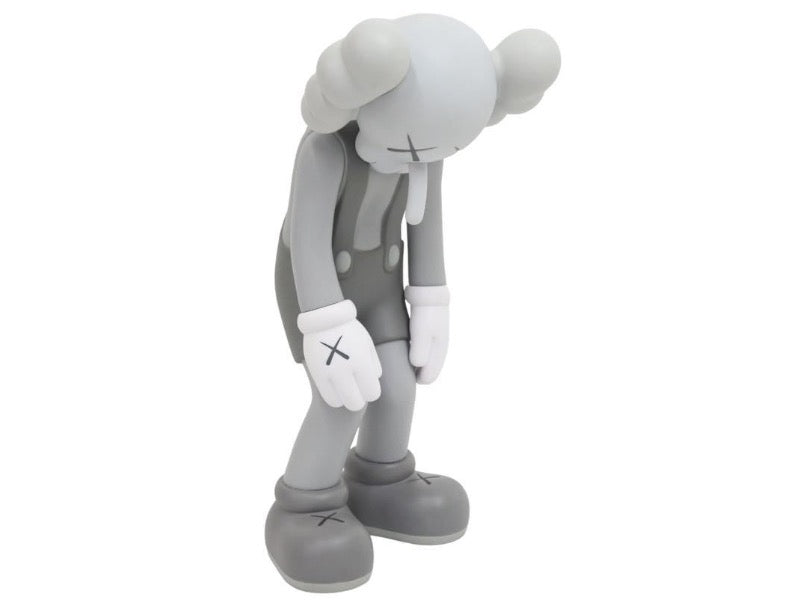 MEDICOM TOY メディコムトイ KAWS カウズ フィギュア 2017年 KAWS SMALL LIE グレー オブジェ 美品 31552