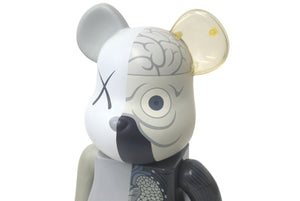 Extremely rare KAWS item, signed by the artist himself. BE@RBRIK Gray COMPANION Human Anatomy Model 400% Original Fake Excellent Condition Used 31909