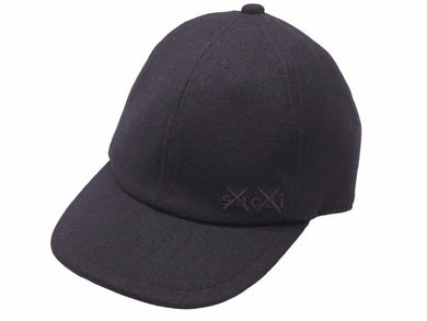 sacai x KAWS サカイ カウズ コラボ キャップ 帽子 CAP ウール ブラック ロゴ 刺繍 21-0289S サイズ1 ユニセックス 美品 31960 正規品