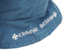 画像をギャラリービューアに読み込む, ChromeHearts クロムハーツ キッズ用 子供用 バケットハット 帽子 ブランドロゴ クロス コットン ブルー 美品 中古 32569