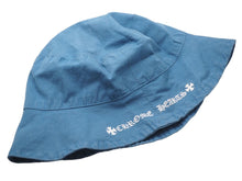 画像をギャラリービューアに読み込む, ChromeHearts クロムハーツ キッズ用 子供用 バケットハット 帽子 ブランドロゴ クロス コットン ブルー 美品 中古 32569