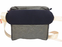 Load image into Gallery viewer, 極美品 Tom Sachs トムサックス ショルダーバッグ Fanny Pack Second Edition カーキ 斜め掛け 鞄 40929