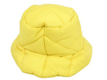 Load image into Gallery viewer, 極美品 PRADA プラダ 22AW キルティング バケットハット GIALLO イエロー 帽子 ロゴ ナイロン 2HC252 サイズM 中古 43911
