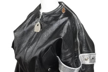 画像をギャラリービューアに読み込む, LOUISVUITTON ルイヴィトン クロップド レザー ジャケット ブラック シルバー モノグラム FGLJ80JNN サイズ34 美品 中古 45348