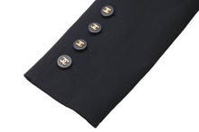 画像をギャラリービューアに読み込む, CHANEL シャネル ココマーク テーラードジャケット P07495V05526 97P ウール シルク ブラック ゴールド サイズ40 美品 中古 45374