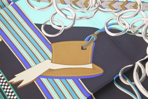 新品同様 激レア HERMES エルメス スカーフ カレ90  Brides et Gris-Gris 馬勒とチャーム シルク 中古 45406