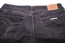 画像をギャラリービューアに読み込む, CHROME HEARTS クロムハーツ リーバイス 501 U VNTG JEAN BK セメタリークロスパッチ ブラックデニムパンツ 34インチ 美品 中古 45766