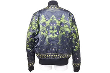 Load image into Gallery viewer, Givenchy ジバンシー 花柄 黒豹 ブルゾンジャケット ブラック ボンバージャケット 総柄 アウター サイズ34 美品 中古 45857