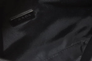 PRADA プラダ MV515 ホーボー ハンドバッグ ミニバッグ 三角ロゴ金具 プレート ナイロン ブラック レディース 美品 中古 46252