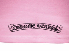 Load image into Gallery viewer, 新品未使用 CHROME HEARTS クロムハーツ マッティボーイ 長袖 Tシャツ ピンク ロゴ トップス ロンT サイズXS 中古 46543