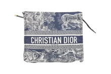 Load image into Gallery viewer, 新品同様 Christian Dior クリスチャンディオール トラベル スモール ジップ ポーチ ネイビー ロゴ 総柄 S5567OTEU M928 中古 46574