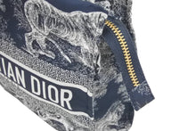 Load image into Gallery viewer, 新品同様 Christian Dior クリスチャンディオール トラベル スモール ジップ ポーチ ネイビー ロゴ 総柄 S5567OTEU M928 中古 46574