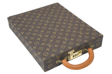 Load image into Gallery viewer, 激レア LOUIS VUITTON ルイヴィトン ヴィンテージ アタッシュケース 縦型 モノグラム ダイヤル式 072で開錠 美品 中古 46757