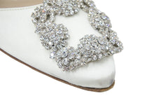 Load image into Gallery viewer, Manolo Blahnik マノロ ブラニク HANGISIFLAT_CLC 36.5 LCRM 白 ホワイト スワロフスキー 中古 47577