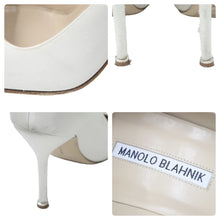 Load image into Gallery viewer, Manolo Blahnik マノロ ブラニク HANGISIFLAT_CLC 36.5 LCRM 白 ホワイト スワロフスキー 中古 47577