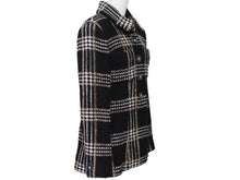 画像をギャラリービューアに読み込む, CHANEL シャネル ツイードジャケット ココマークボタン P56957V42880 17A ブラック ベージュ ホワイト サイズ40 美品 中古 47588