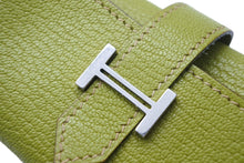 Load image into Gallery viewer, HERMES エルメス ベアン キーケース アニスグリーン □K刻 シェーブル 小物 ロゴ 良好 中古 47732