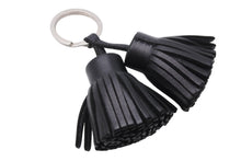 Load image into Gallery viewer, HERMES エルメス キーホルダー キーチャーム カルメン ウノドス アニョーミロ ブラック シルバー金具 美品 中古 47795