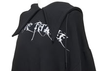 Load image into Gallery viewer, 極美品 BALENCIAGA バレンシアガ 17AW ファムファタール パーカー ブラック プルオーバー 刺繍 482217 サイズ XS 中古 47805