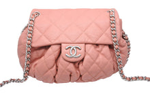 画像をギャラリービューアに読み込む, 極美品 CHANEL シャネル マトラッセ チェーンアラウンド ショルダーバッグ 15番台 ラムスキン サーモンピンク シルバー 中古 47858