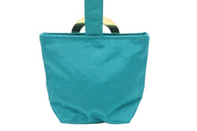 Load image into Gallery viewer, CELINE セリーヌ ミニポーチ ハンドバッグ 小物入れ サークルロゴ キャンバス GP グリーン ゴールド金具 美品 中古 47982