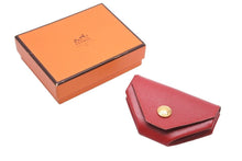 Load image into Gallery viewer, HERMES エルメス コインケース ルヴァンキャトル ルージュヴィフ シェブルミゾル ○W刻印 ゴールド金具 保存箱有り 美品 中古 47997