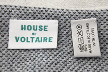 画像をギャラリービューアに読み込む, 世界85枚限定 KAWS カウズ HOUSE OF VOLTAIRE ブランケット カシミア 毛布 ホワイト ブルー ストール 美品 中古 48129