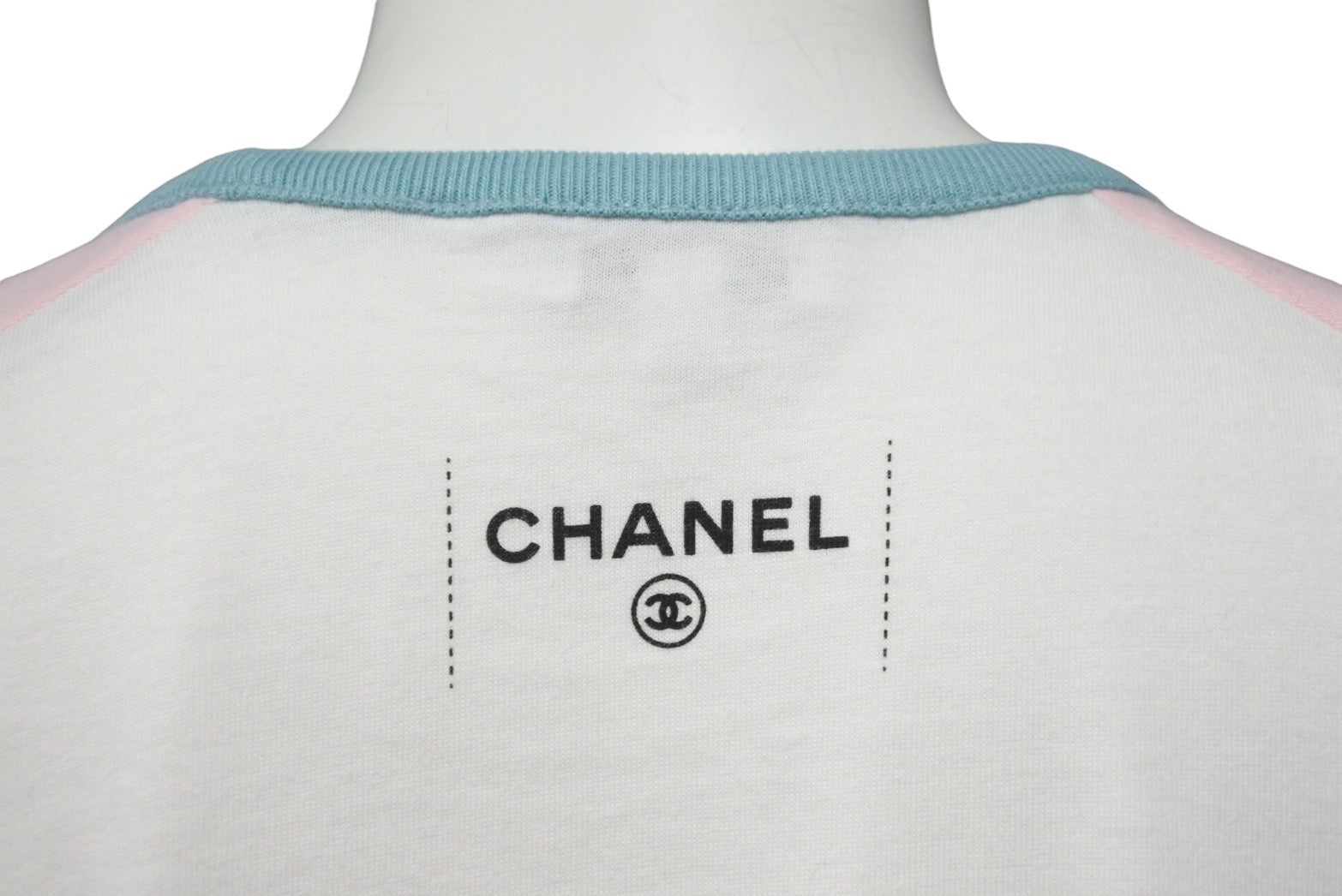 新品同様 CHANEL シャネル 半袖Ｔシャツ キューバ ココ P55821K07323