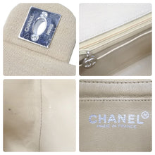 Load image into Gallery viewer, CHANEL シャネル チェーンショルダーバッグ ココマーク マトラッセ 6番台 2000年 A01115 ベージュ シルバー 美品 中古 48400