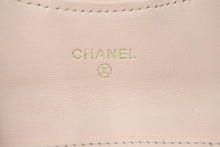 画像をギャラリービューアに読み込む, CHANEL シャネル ミニ マトラッセ チェーンショルダー コインケース ラムスキン ピンク ココマーク 31番台 財布 美品 中古 48416