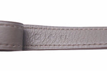 Load image into Gallery viewer, 新品同様 HERMES エルメス ネックストラップ エタン キーリング □Q 中古 48475