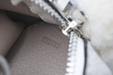 画像をギャラリービューアに読み込む, LOEWE ロエベ コインケース バニーチャーム コインパース カーフスキン キーホルダー 199.12.T40 411825 中古 48676