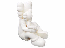 画像をギャラリービューアに読み込む, 未使用 KAWS カウズ KAWS HOLIDAY CHANGBAI MOUNTAIN FIGURE "Snowy White" KW-0146 ホワイト 中古 48926