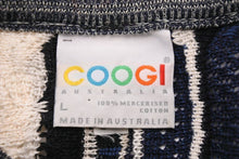 Load image into Gallery viewer, COOGI クージー ニット・セーター 3D立体ニット 編み込み マルチカラー ネイビーブラックホワイト系 サイズL 美品 中古 49227