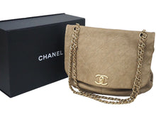 Load image into Gallery viewer, CHANEL シャネル チェーンショルダーバッグ マトラッセ キャビアスキン 17番台 2013年 ゴールド レザー レディース 美品 中古 49268