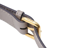 画像をギャラリービューアに読み込む, FENDI フェンディ ショルダーストラップ ブランドロゴ レザー ベージュ ゴールド金具 レディース 品 中古 49379